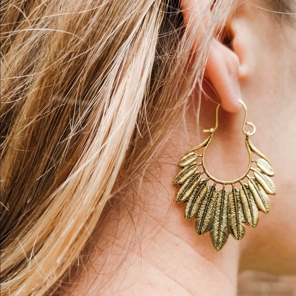 Feather Earrings Fall Boho Fan Shape Patina Green - Picture 3 of 4